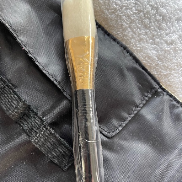 Tarte Cosmetic Bag and Brush - Brand New - Picture 4 of 4